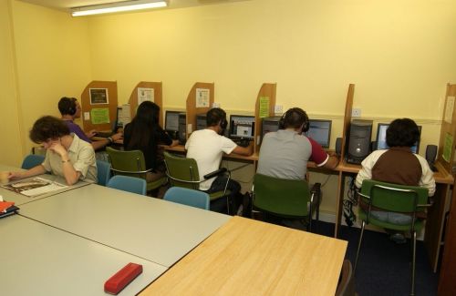 Cork English College<br>Aula computer