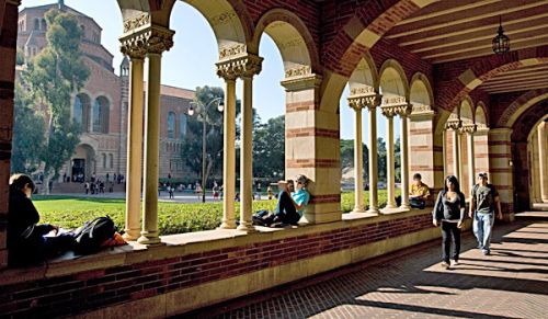 UCLA<br>Studenti