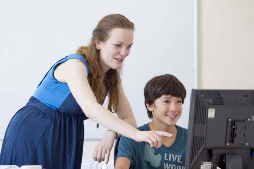 Ardingly Boarding School<br>Lezione al computer