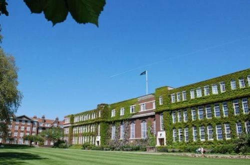 Regent's University <br>Esterno School