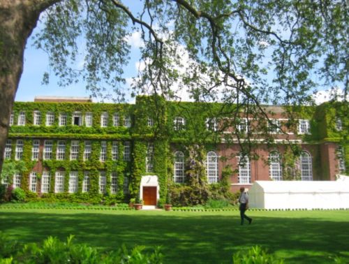 Regent's University <br>La Scuola