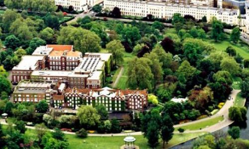 Regent's University <br>La Scuola