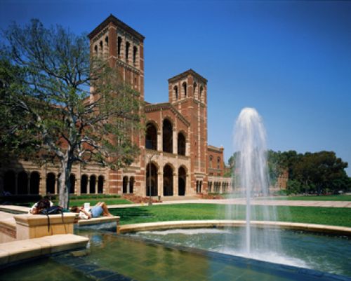 UCLA<br>La Scuola