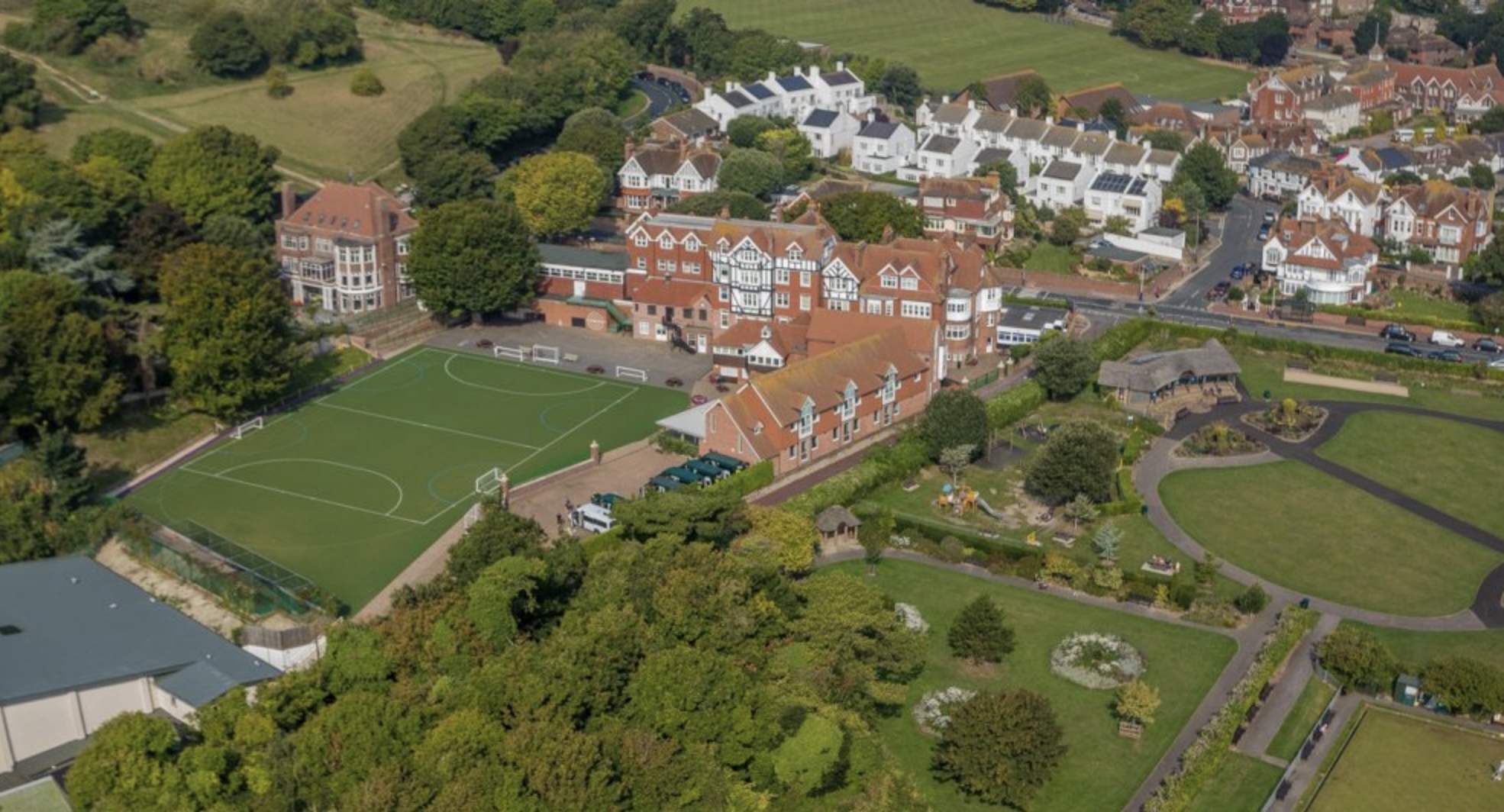 1_eastbourne_school