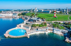 plymouthcoll_4
