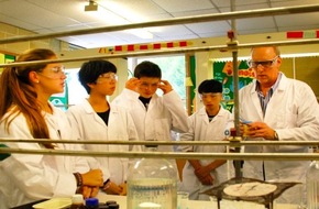 plymouthcoll_5
