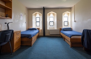 St_Edmunds_Cant._bedroom