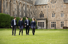 St_Edmunds___studenti