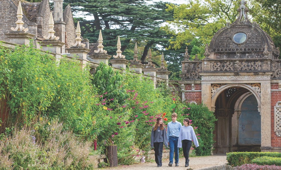 westonbirt_students_walking